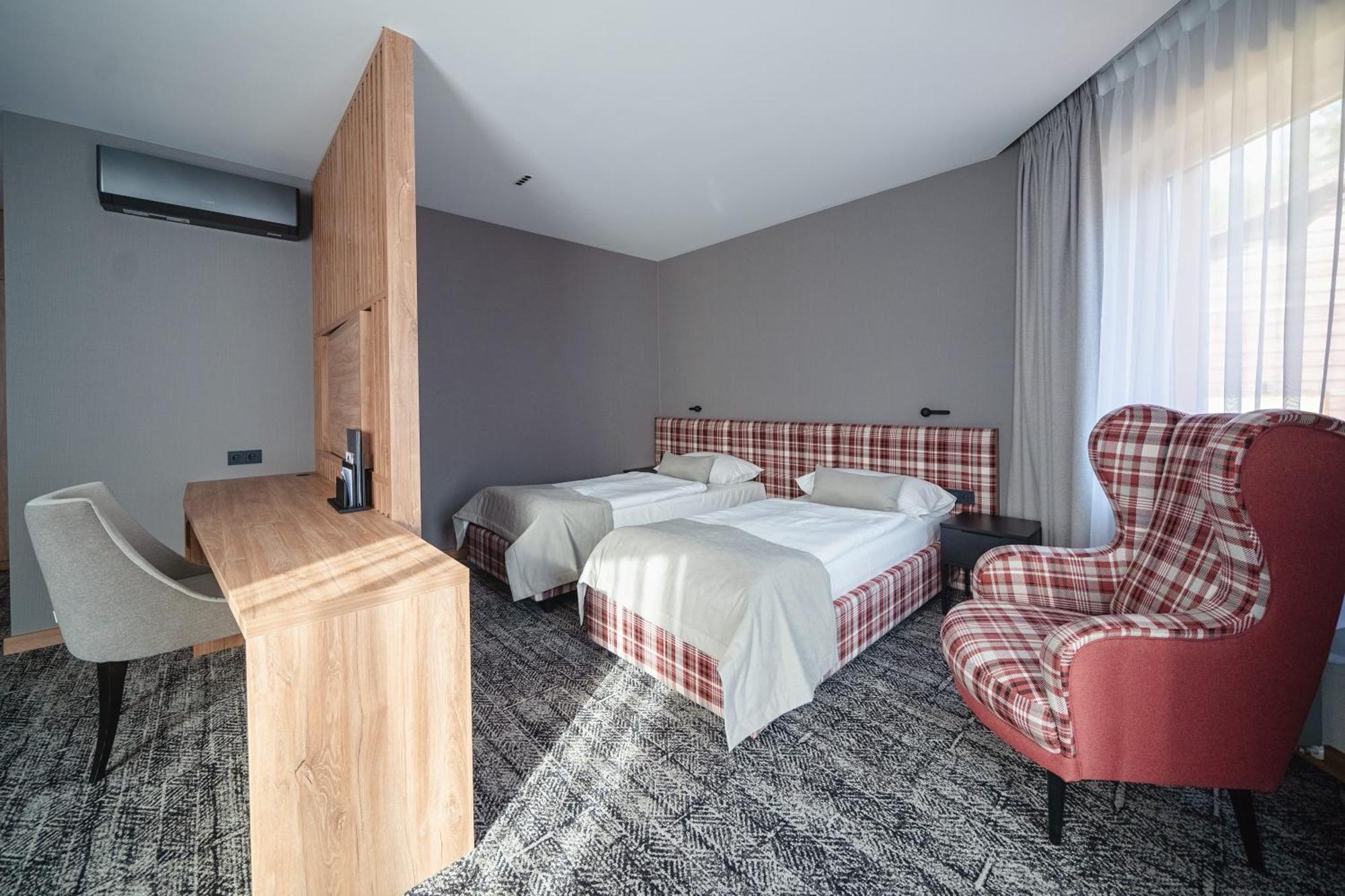 Hotel Meta Resort & Vine Spa ชเจอร์ค ภายนอก รูปภาพ